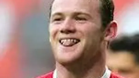 2025英超金靴之争：哈兰德独揽20球领跑，姆伯莫紧随其后，12球紧咬亚军宝座！