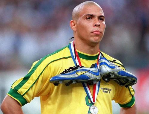 沃特福德迎战利兹联前瞻：主力后卫离队加剧沃特福德防线动荡！